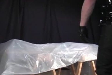 Two Leather Bears Shadow And Rob C suck cock