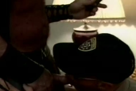 lewd homosexual Cops David Griffin And Kent Burke sucking cock