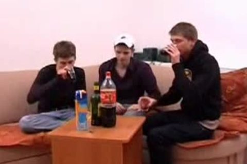 Three boys, 3 holes