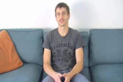 Flew In To suck ramrod