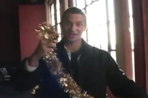 Santa Claus Is cumMING To Town