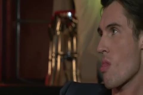 Luscious Hunks sucking & plowing