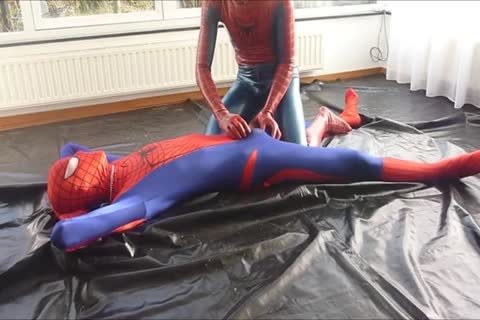Spiderman Meets Spiderman at GayPorno.fm