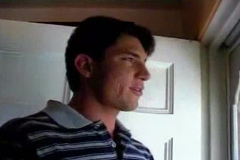 Straigt boy couldn't Resist