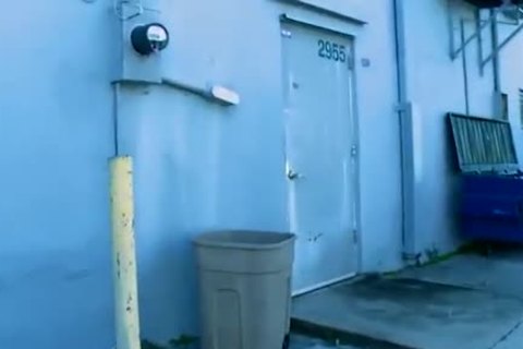 Thug wait For The Bus Takes A Dejourney