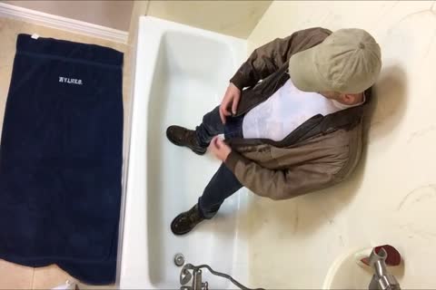 Had A Great twink On Here Send Me All The Gear And Wanted To see Me receive wet In It.  I Had pleasure Making This And Hope u have a pleasure It.