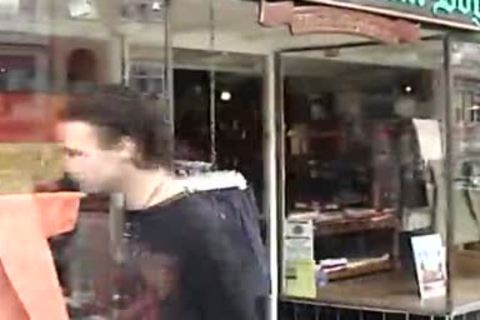 Castro ramrod - Scene 2