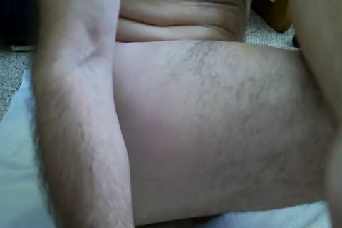 Having pleasure Playing With A dildo In My butt And Cuming At The End.