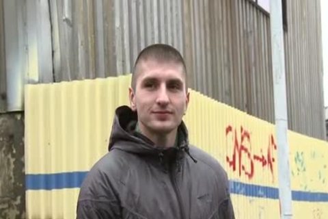 bareback In A Public Euro Alley