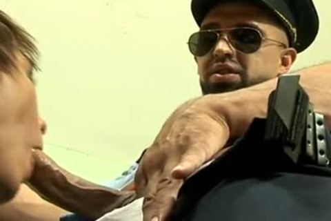 Tw-nk Getting His pretty booty fucked By A Cop