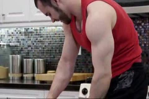 Bears And Muscle