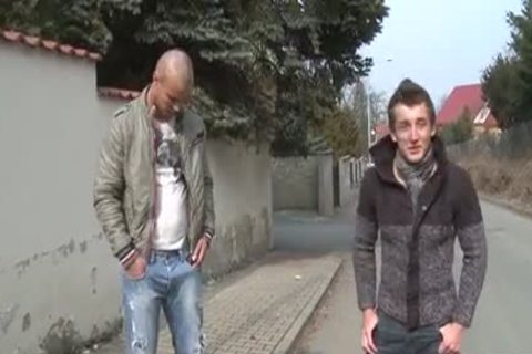 young Brothers sucking large penis