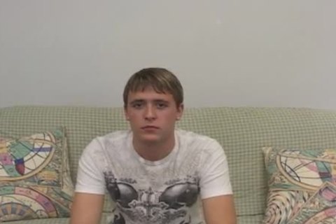 Luscious dude stroking