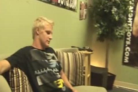 juicy twinks Beating Off