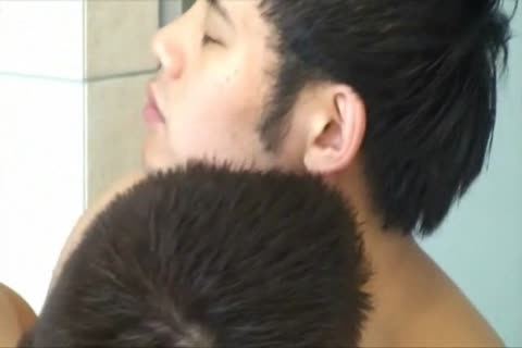 Japan gracious Sports man receives boned