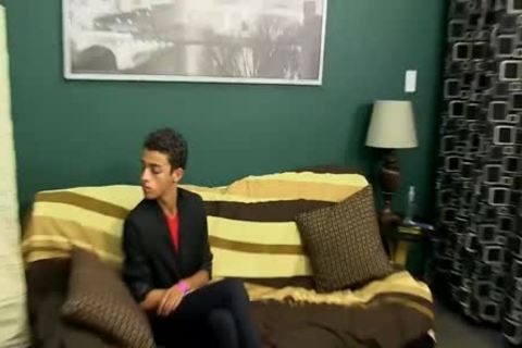 teen Dustin Cooper Enjoys Sitting On Prestons biggest 10-Pounder