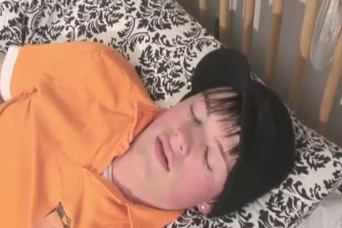 brunette twink Strokes Himself And Dildos pooper