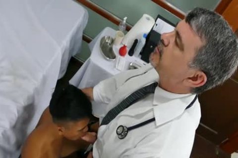 Daddy Mike bonks oriental boy Mikal