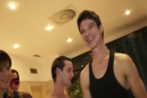 Euro Muscle Twunk toys ass And Cocksucks In group-sex Party
