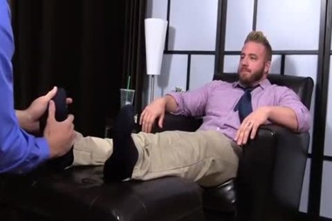 My friend's Feet - Aaron Bruiser, Marshall (425