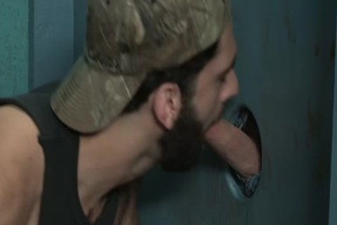 Muscle Bear oral With Facial cum