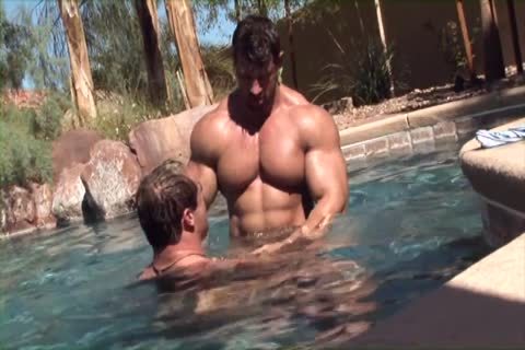 Muscle pretty fucking boyz