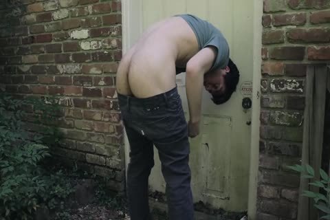 Outdoor anal-plug