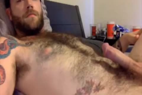 This hirsute Dilf loves To jack off Off On web camera