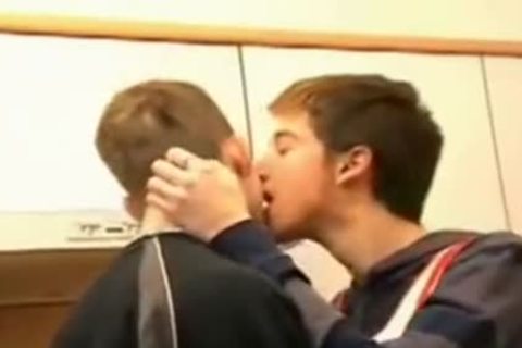 Youngs engulfing And Cumfacial In Kitchen