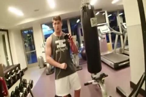 enjoyable Lad Jack Off (cream Flow)