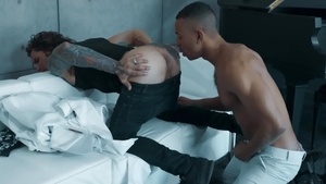 NoirMale - Zario Travezz demonstrates big penis
