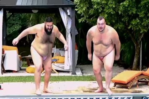 Two attractive Bears Flip Flop