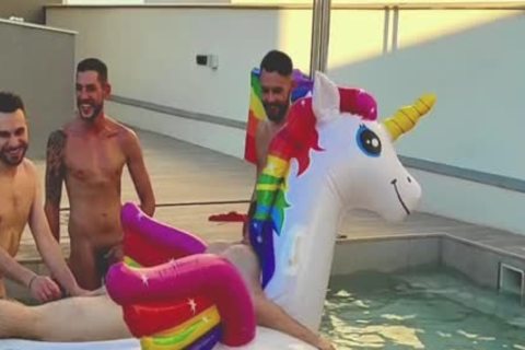 Marcus - ButtSpash 1