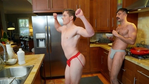 DrillMyHole: Twink Jay Tee finds irresistible hard sex