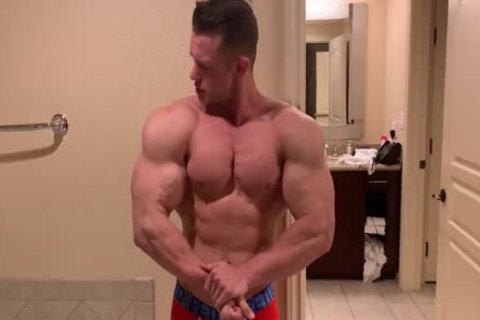 Daniel Carter In The Tub