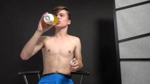 EastBoys: Solo hairless gay cumshot