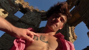 EastBoys.com - Young twink Johny Walsh POV massage outdoors