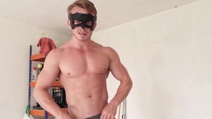 Maskurbate: Hawt Marty in mask debut nailed rough