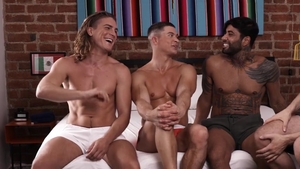 Muscle three-some pounding And Fisting