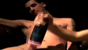DirtyBoyVideo: Ash next to Steve