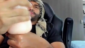 Arab Hunk Shakir Solo cam