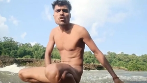 Desi Hunk Solo And goo flow