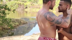 Men: Beach Bumming with Beaux Banks