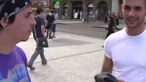 Czech Hunter: Persuading straight boys into gay sex