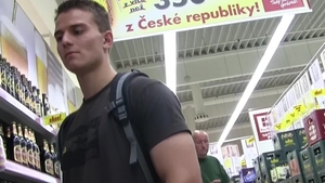 Czech Hunter: Reluctance and Restroom Secrets