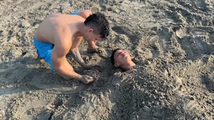 Beach Bumming with a Handjob from Mitch