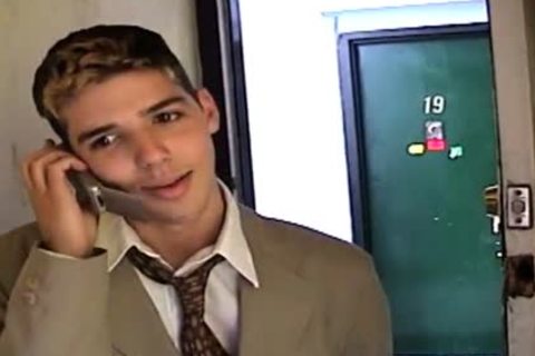 sleazy Latin guy jerks himself off for us