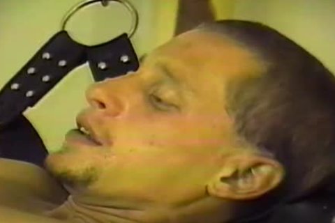 pleasure in tthis guy swing